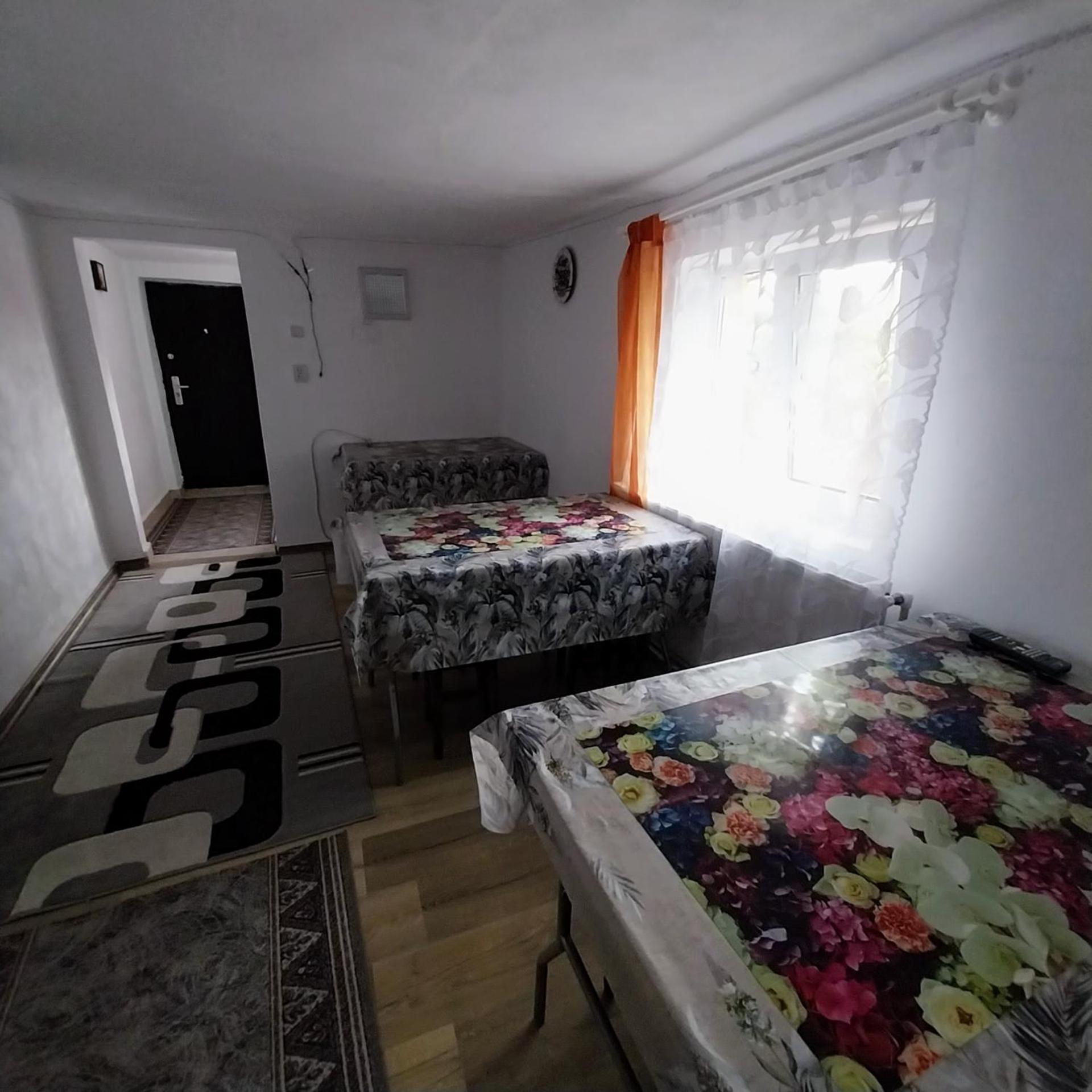 Casa Andreea Hotel Novaci-Străini Екстериор снимка