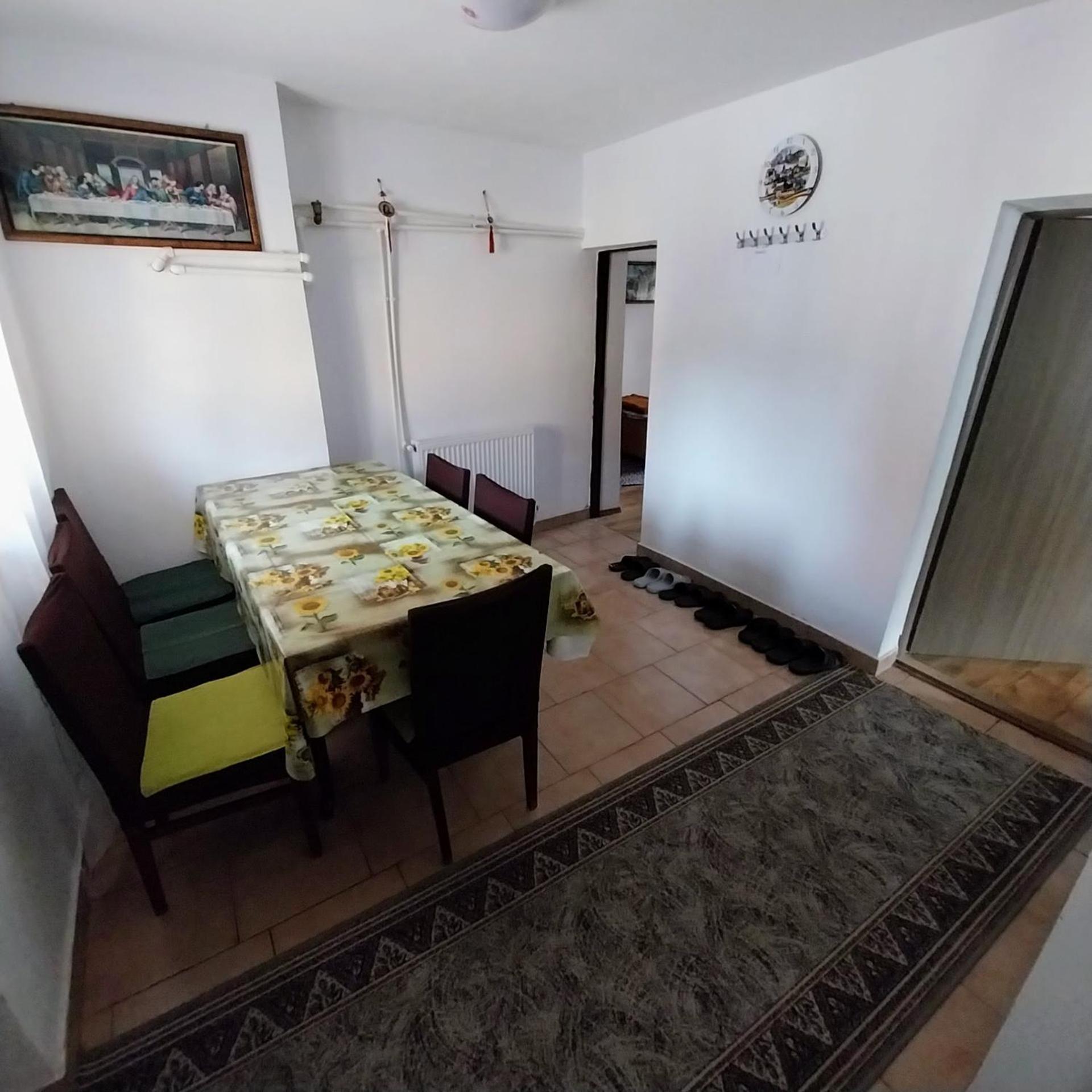 Casa Andreea Hotel Novaci-Străini Екстериор снимка