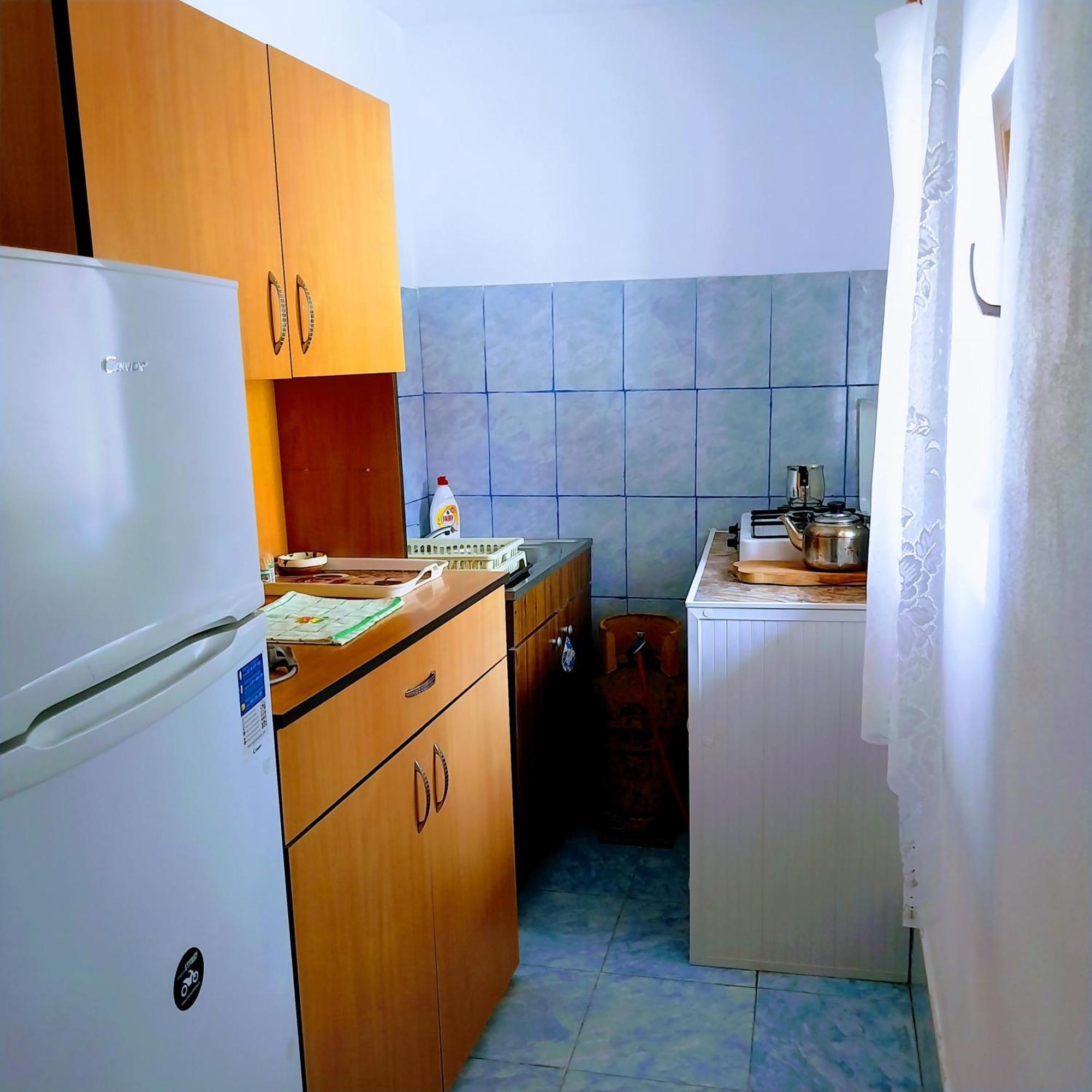 Casa Andreea Hotel Novaci-Străini Екстериор снимка